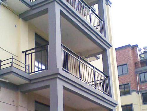 洛陽(yáng)鋅鋼護(hù)欄廠-鋅鋼陽(yáng)臺(tái)